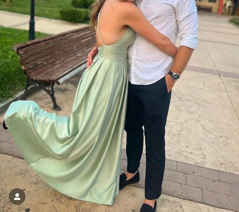 Официална рокля С размер