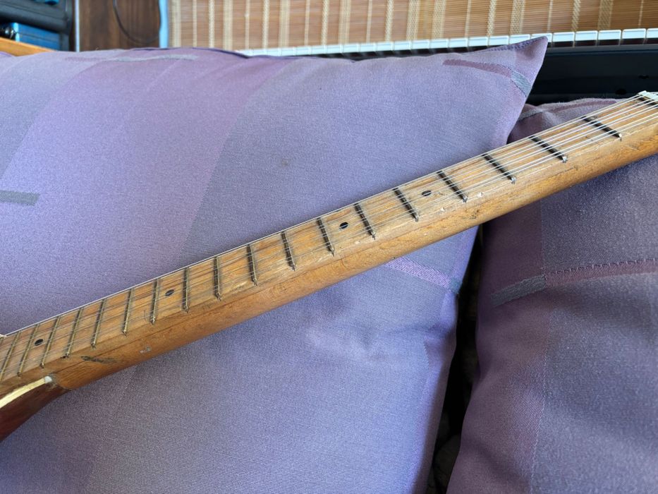 Стара българска тамбура