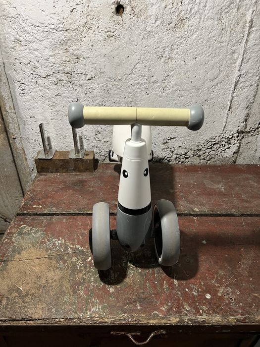 Tricicleta fara pedale