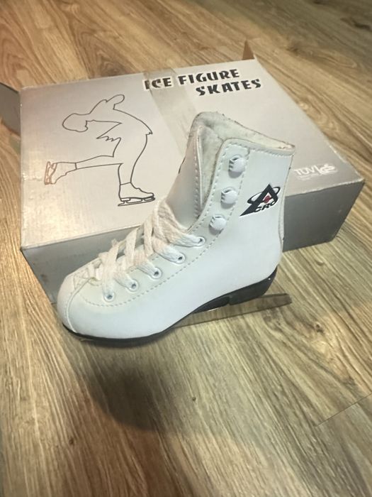 Коньки детские