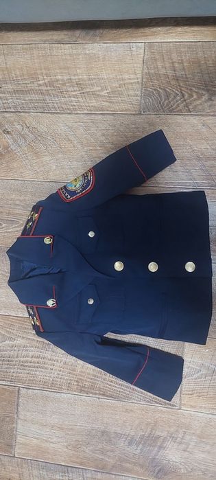 Продаю полицейскую форму