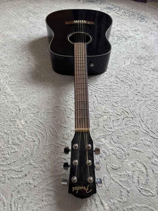 Гитара fender