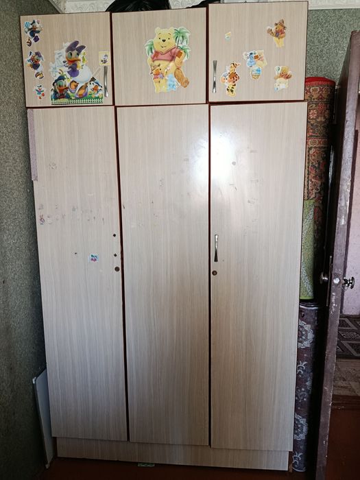 Шкаф с антресоль и прочный 1 спальни кровать