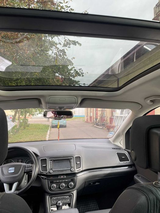 Vand VW-  2.0  - 7 Locuri -170CP consum 5-6%