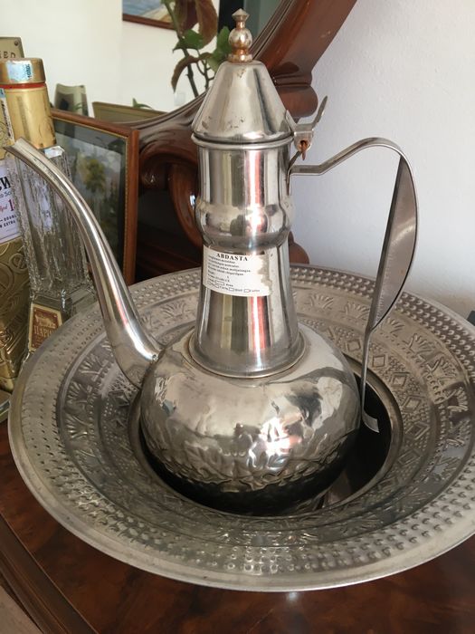 Кувшин с тазом металл смотрите далее