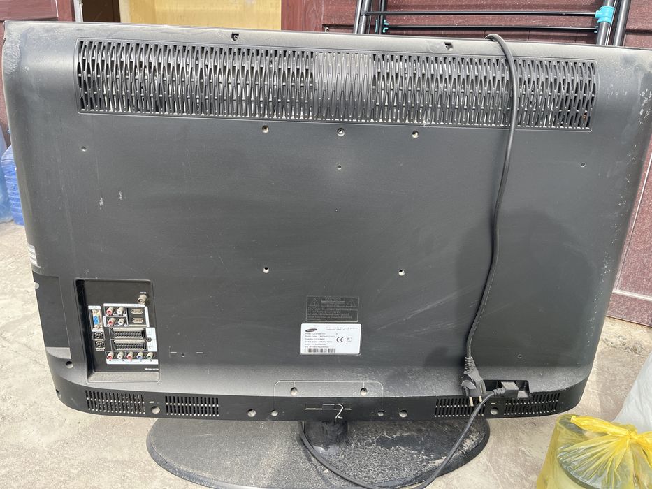 Продаю Телевизор Битый