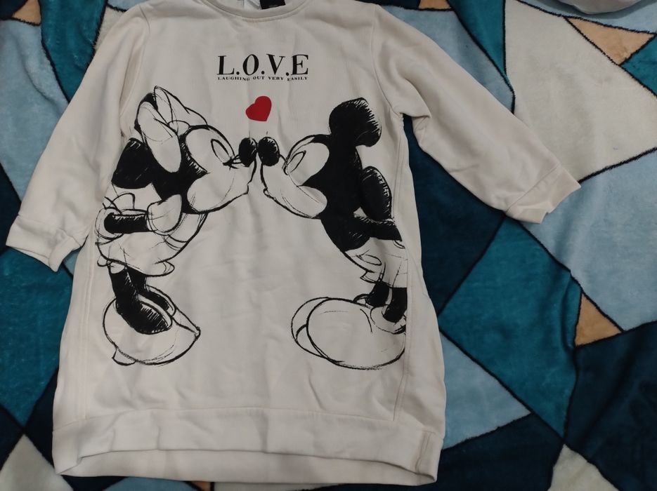 Vând rochiță fetita