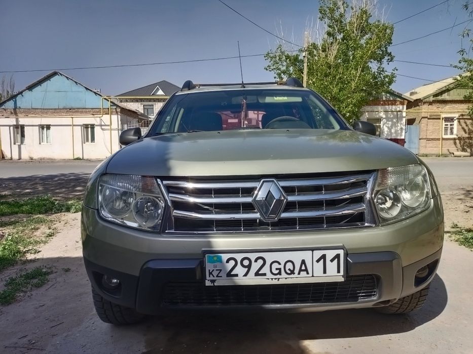 Рено дустер 2012года