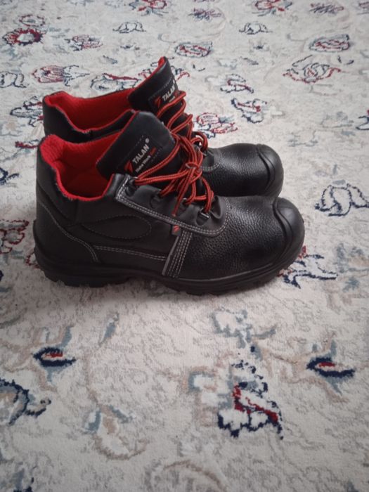 Ботинки рабочиеееее