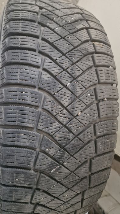 Продам автошины зимние