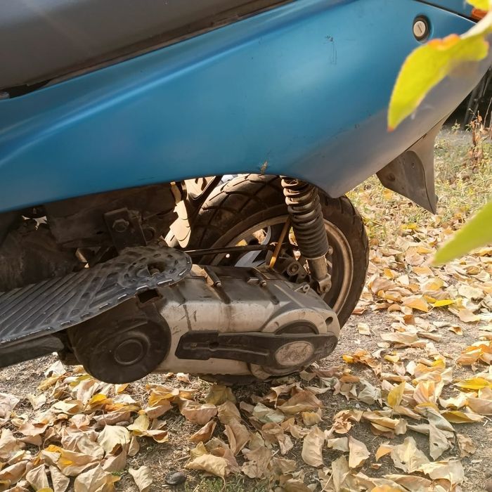 П р о д а м  скутер