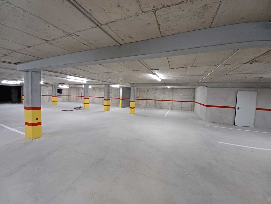 Тристаен апартамент, Център