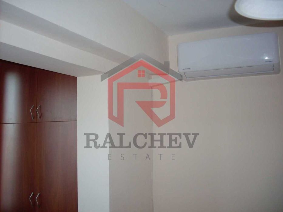 Дава се под наем Тристаен апартамент в Варна, Левски - 70 кв.м за 573.24 € - Снимка #3