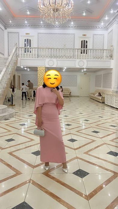 Көйлек сатылады.