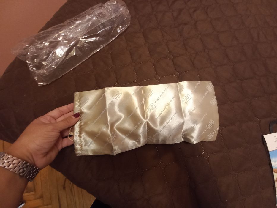 Дамска чанта-клъч