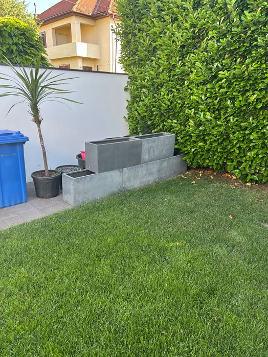 Ghivece ciment exterior