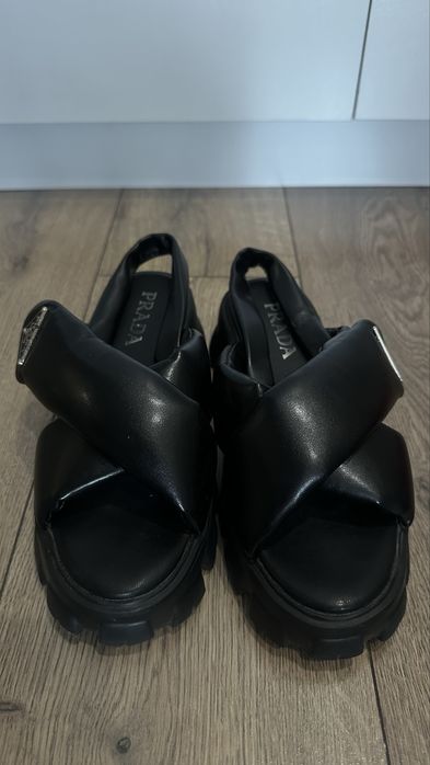 Удобные сандали под Prada