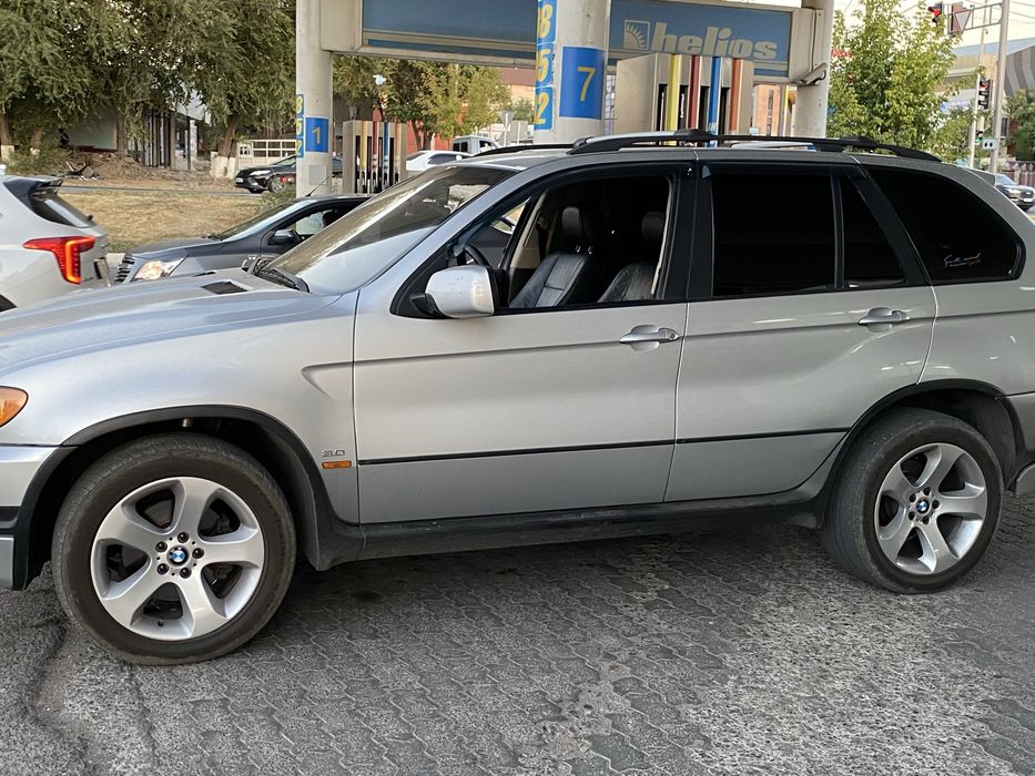 Продам BMW X5 E53