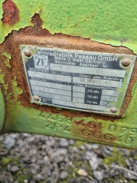 Punte fata tractor John Deere ZF APL 3054