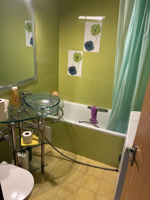 Ofeta unica!Piata  Chibrit-Vanzare apartament 2 camere langa statia metrou 1 Mai