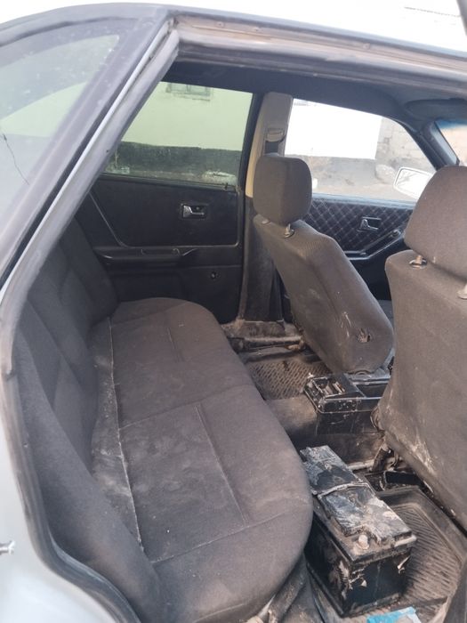 Ауди 100 сатылады