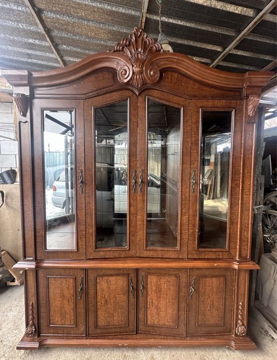 Сервант  0.56x2.27x2.46