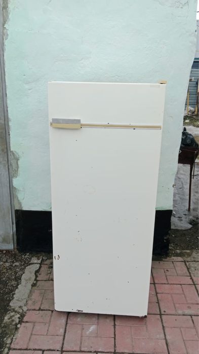 Холодильник продам