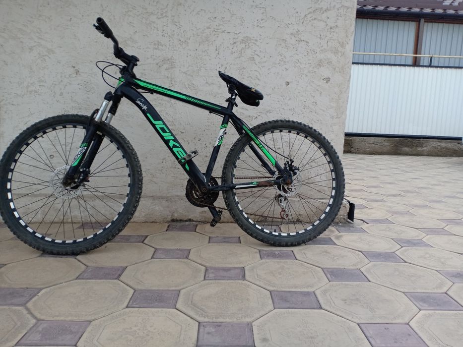 Велосипед в хорошем состоянии