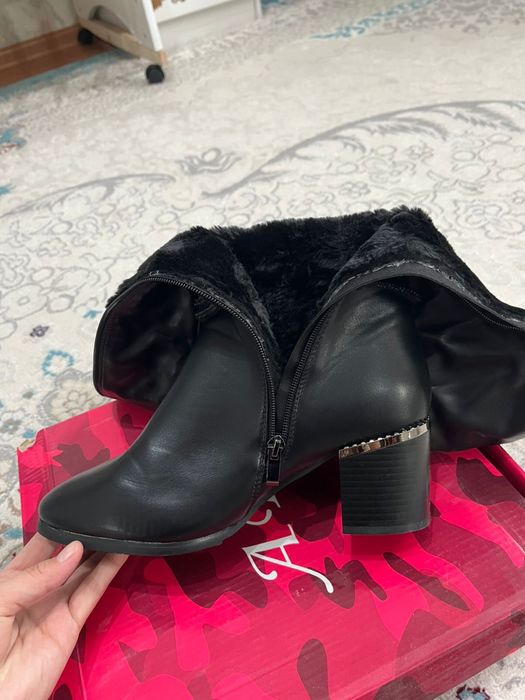 зимные сапоги новый