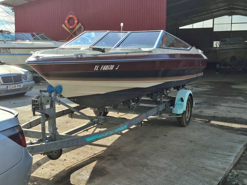 лодка Maxum 1800XR Bowrider