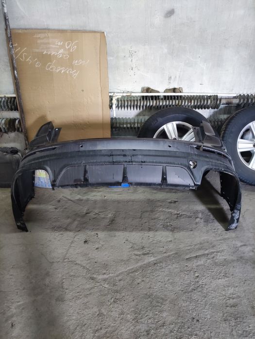 Продам задний бампер