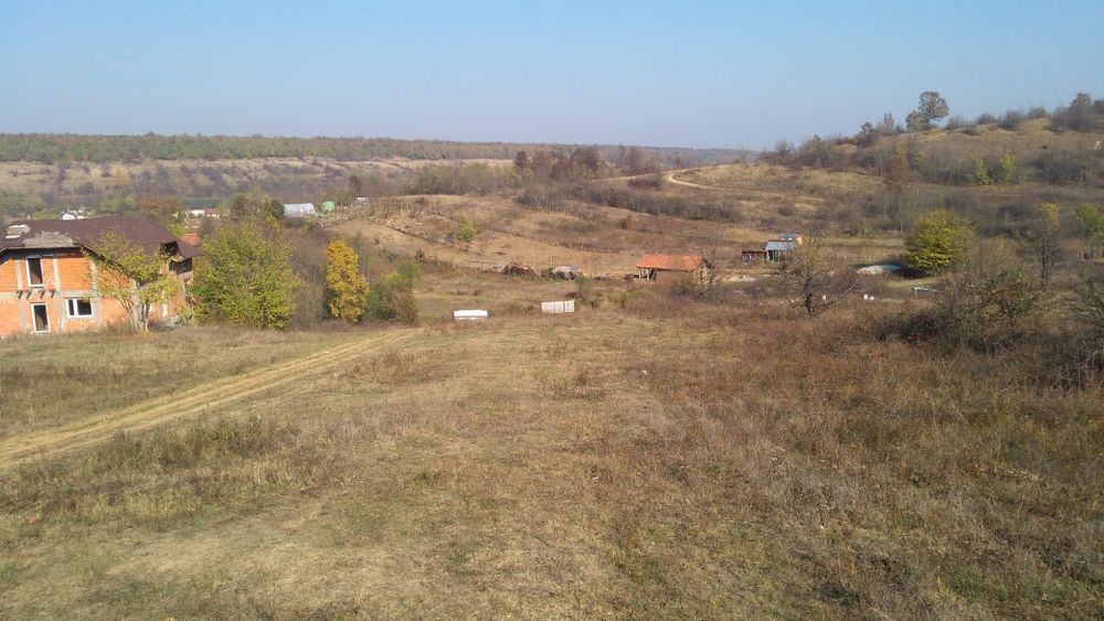 Teren intravilan 4888 mp Leamna