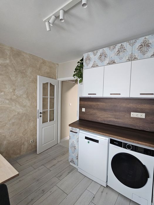 Дава се под наем Двустаен апартамент в Бургас, Славейков - 70 кв.м за 550 € - Снимка #7