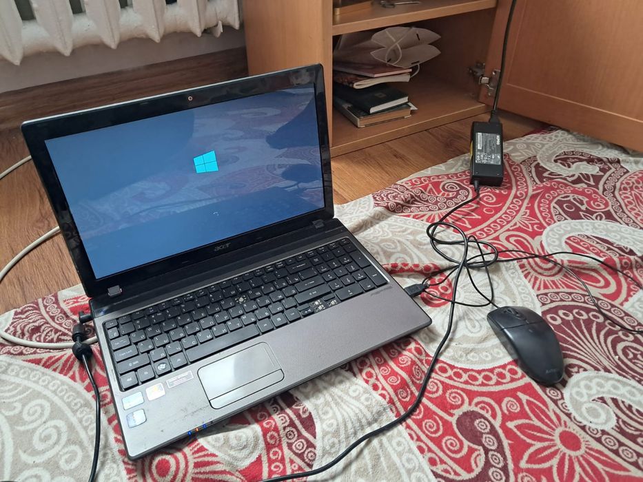 Ноутбук acer 5750