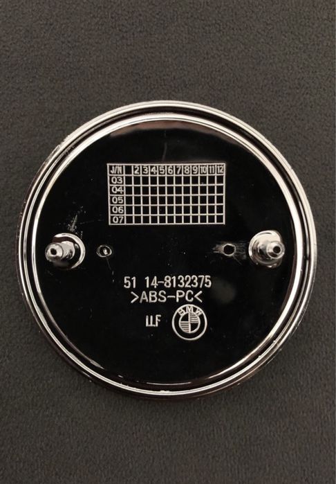 Set embleme Alb Negru Stema Logo Bmw Seria 1 3 5 7 X1 X5 X6 E60 E90