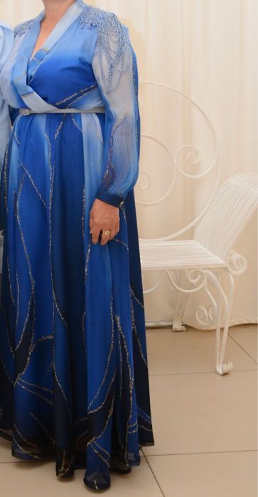 Шикарное вечернее платье