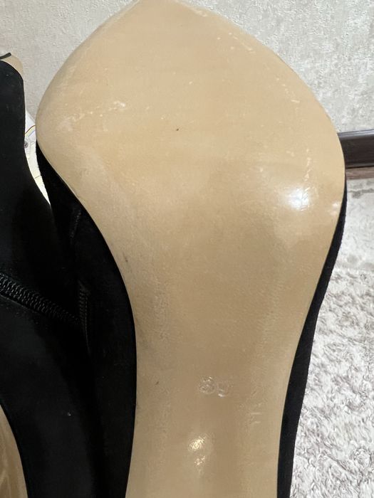 Продам новые сапоги 15000 тенге