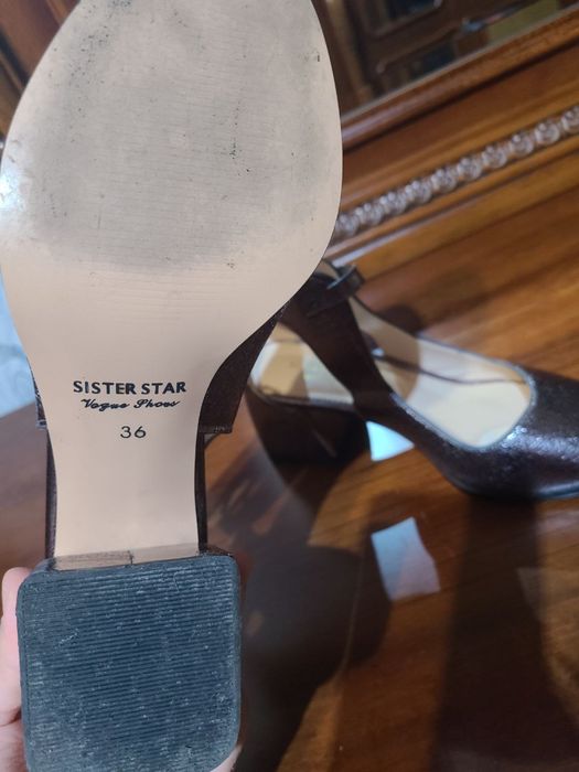 Продаю обувь