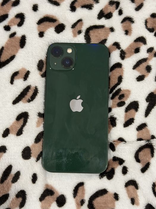 Iphone 13 100% battery health