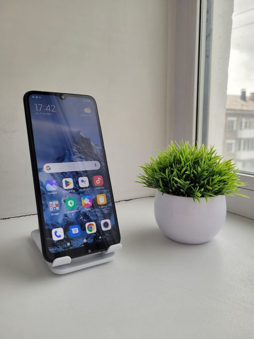 продам недорого телефон