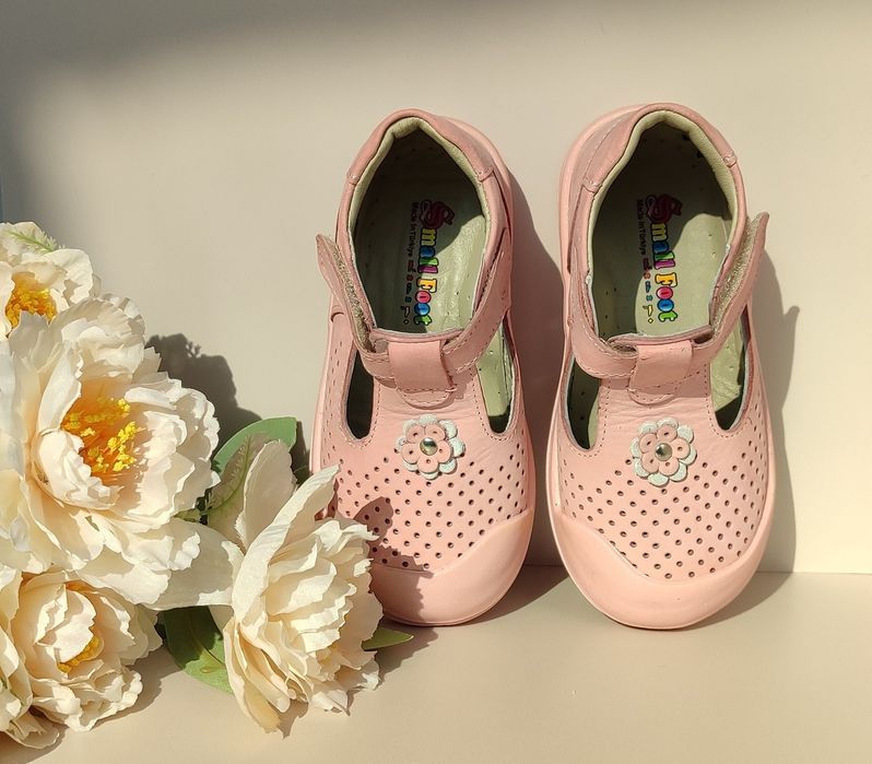 Кожаные детские сандалии