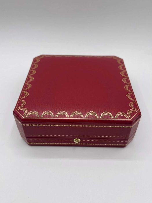 Cutie pre-owned pentru bratara , lantisor sau bijuterii Cartier