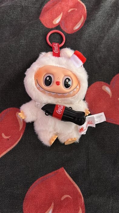 Лабубу ключодържател кока кола