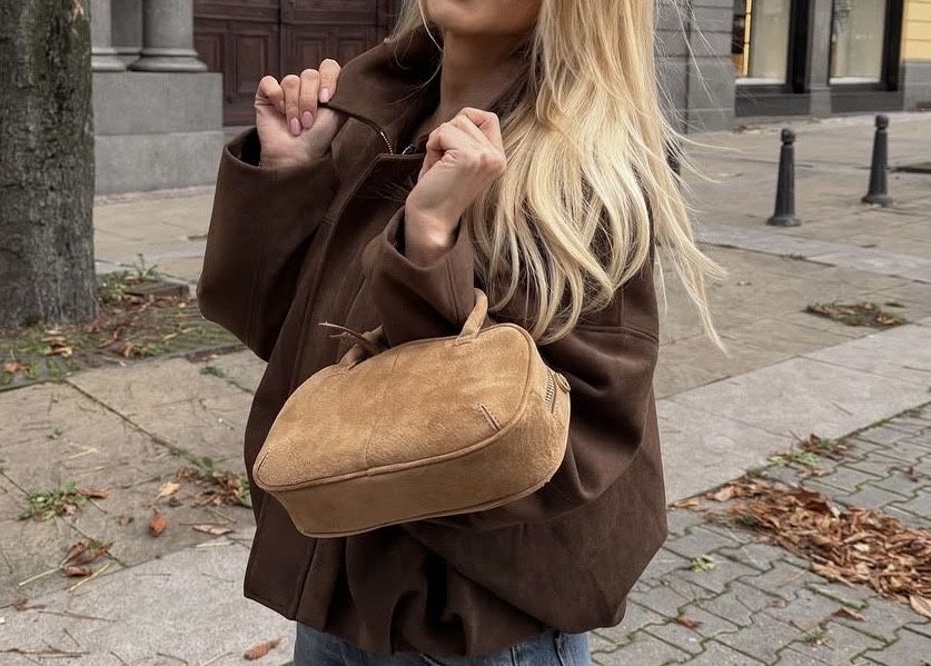 Велурена чанта на Zara