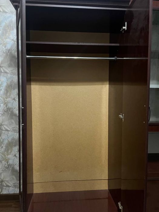Mebel, shkaf sotiladi