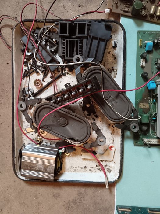 Лом радиодеталей