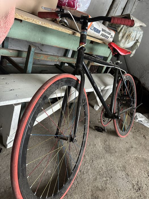 Велосипед в хорошем состояни