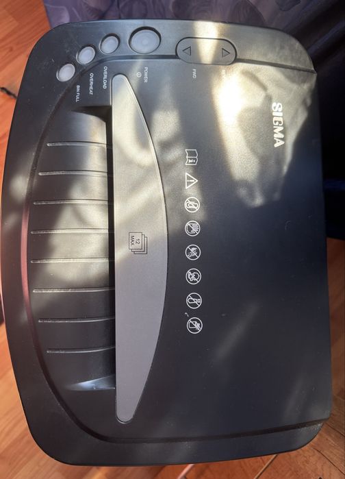 Vând tocător de hârtie Sigma