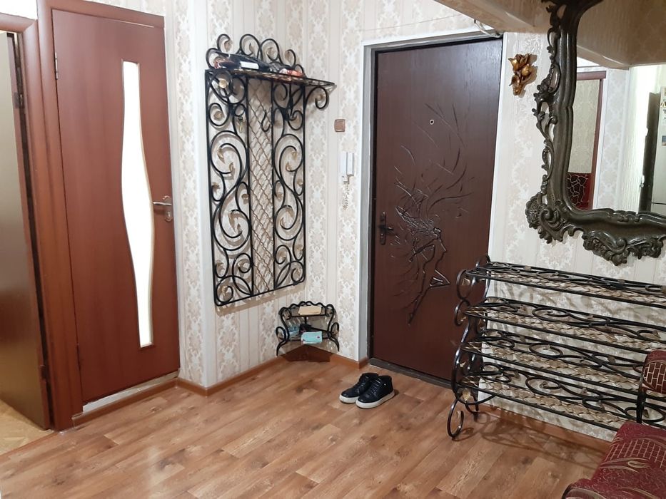 3-комн., 5 этаж, 10 мкр.