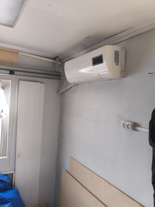 Продам утеплённый ларек вагончик